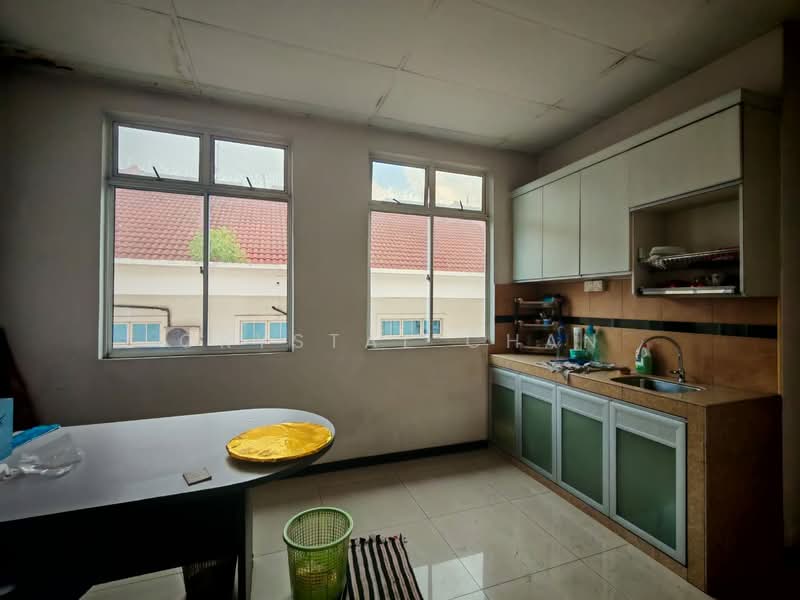 Shop / Office for Rent in Senai (Kulai) - Crystal Chan - Kitchen - PropertyGuru.com.my
