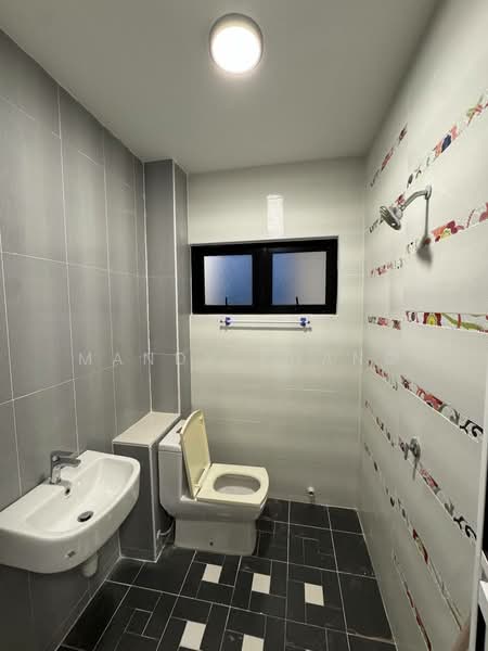 Kondominium untuk Disewa di Treetops Residence - Mandy Phang - Bathroom - PropertyGuru.com.my