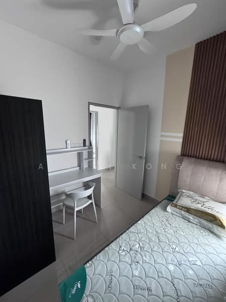 Kediaman Servis untuk Disewa di Bayu Residensi - Adrian Kong - Bedroom - PropertyGuru.com.my