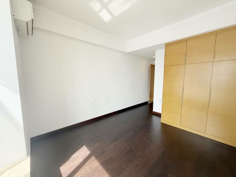 Kediaman Servis untuk Dijual di Wave @ Marina Cove - Louis Khow - Bedroom - PropertyGuru.com.my