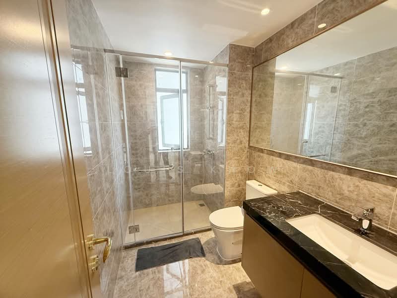 Kediaman Servis untuk Dijual di Wave @ Marina Cove - Louis Khow - Bathroom - PropertyGuru.com.my