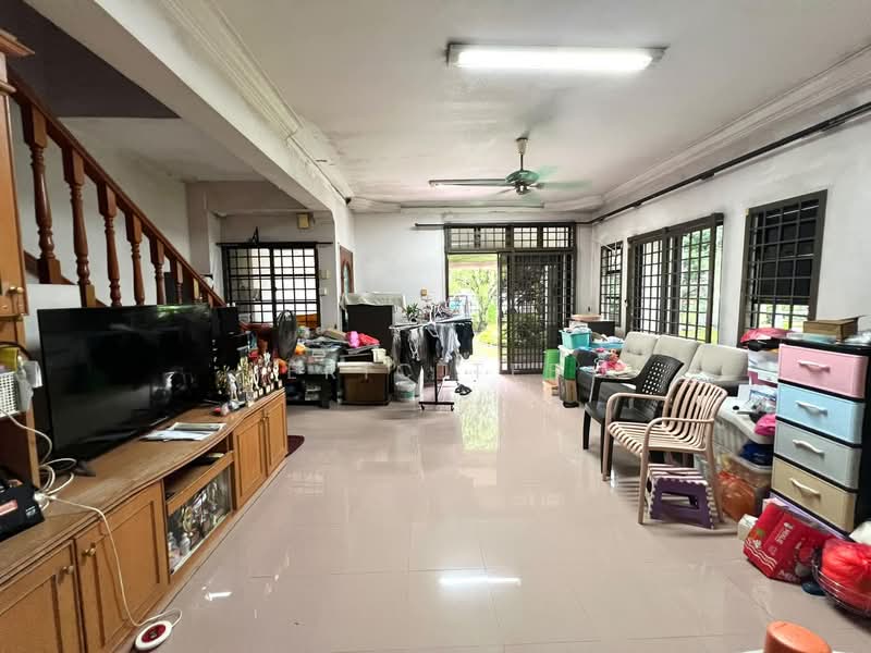 2-storey Terraced House for Sale in Bandar Baru Permas Jaya (Permas Jaya) - Eric Tee - Living Room - PropertyGuru.com.my