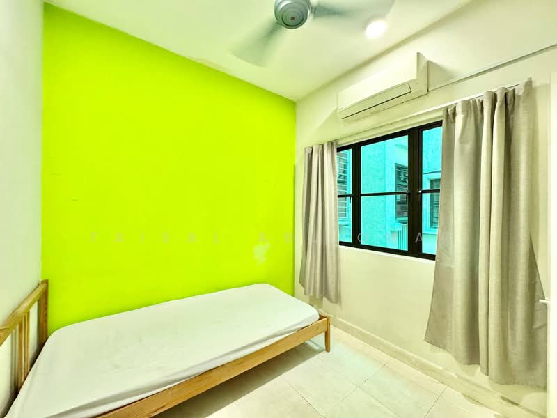 Condominium for Sale at Pelangi Utama - Faisal Abu Omar - Bedroom - PropertyGuru.com.my