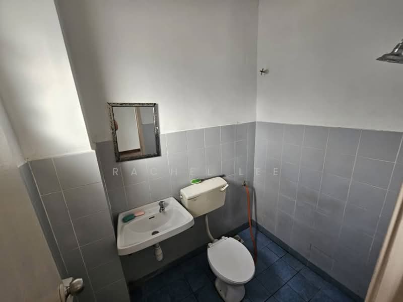 Rumah Teres 2-Tingkat untuk Dijual di Bandar Mahkota Cheras (Cheras) - Rachel Lee - Bathroom - PropertyGuru.com.my