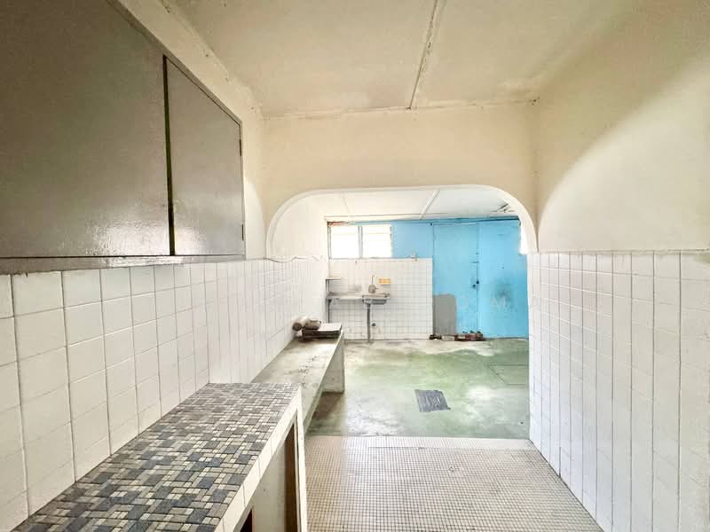 Rumah Teres 1-Tingkat untuk Dijual di Kelana Jaya (Petaling Jaya) - Faisal Abu Omar - Kitchen - PropertyGuru.com.my