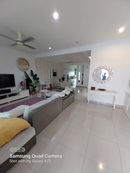 2-storey Terraced House for Rent in Kampung Perlis (Bayan Lepas) - Ronald Ng - Living Room - PropertyGuru.com.my
