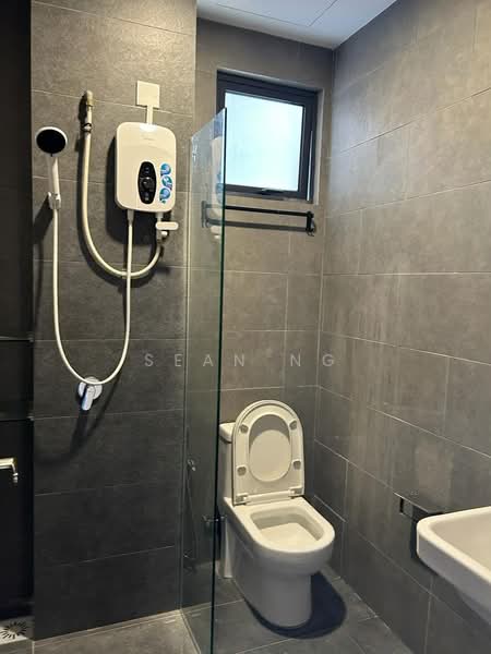 Kediaman Servis untuk Disewa di Neu Suites - Sean Ng - Bathroom - PropertyGuru.com.my
