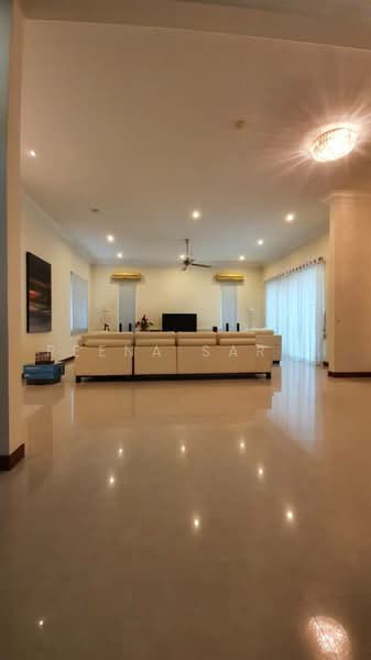 Bungalow House untuk Dijual di Pju 3 (Petaling Jaya) - Reena Sarif - Living Room - PropertyGuru.com.my