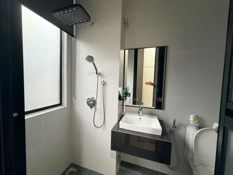 2-storey Terraced House for Sale in Puteri Harbour (Iskandar Puteri (Nusajaya)) - Louis Khow - Bathroom - PropertyGuru.com.my