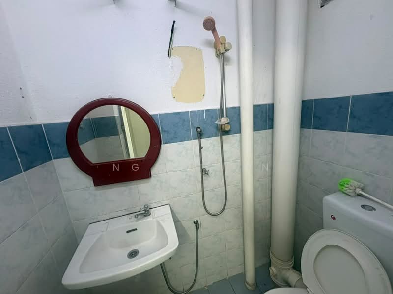 Pangsapuri untuk Disewa di Villa Kejora - Ng Jit Sin - Bathroom - PropertyGuru.com.my