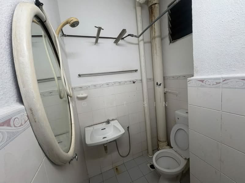 Pangsapuri untuk Disewa di Villa Kejora - Ng Jit Sin - Bathroom - PropertyGuru.com.my