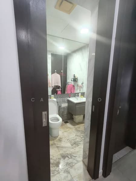 Kediaman Servis untuk Disewa di The Elements - Camie Hoo - Bathroom - PropertyGuru.com.my