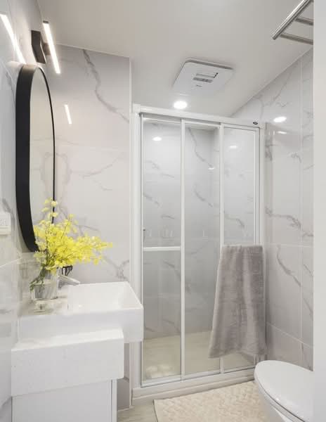 Service Residence for Sale at Amerin Residence - Sueann Low - Bathroom - PropertyGuru.com.my