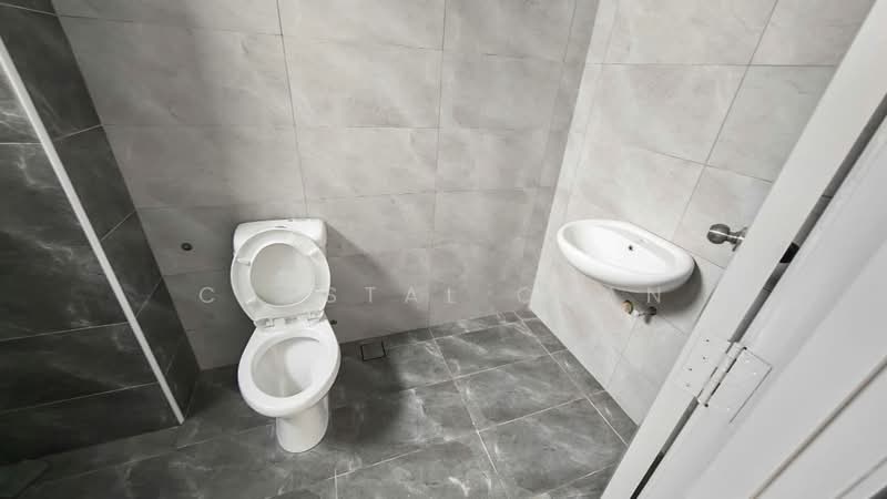 Rumah Teres untuk Dijual di Taman Pulai Bestari (Skudai) - Crystal Chan - Bathroom - PropertyGuru.com.my