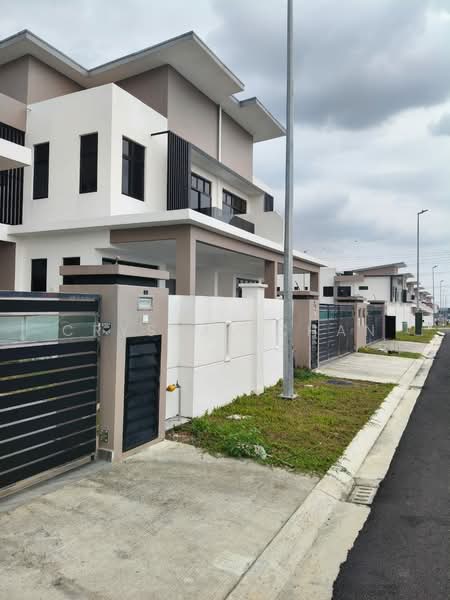 Rumah Teres untuk Dijual di Taman Pulai Bestari (Skudai) - Crystal Chan - Exterior - PropertyGuru.com.my