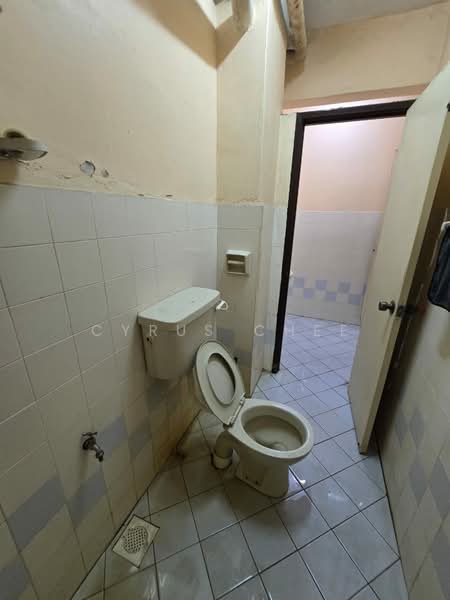 Condominium for Sale at Menara Alpha - Cyrus Chee - Bathroom - PropertyGuru.com.my