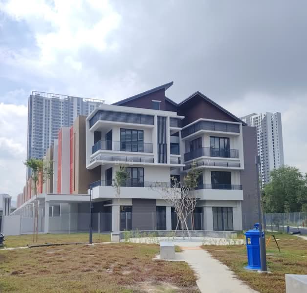 Terraced House for Sale in Happy Garden (Kuchai Lama) - Debbie Tey - Exterior - PropertyGuru.com.my