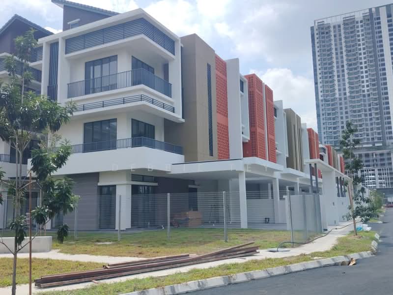 Terraced House for Sale in Happy Garden (Kuchai Lama) - Debbie Tey - Exterior - PropertyGuru.com.my