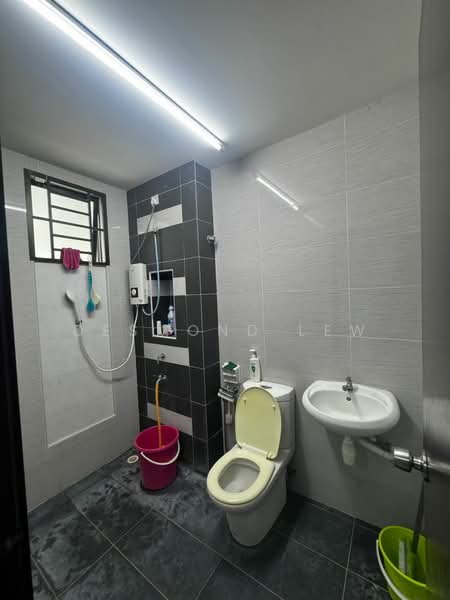 Rumah Teres 2-Tingkat untuk Dijual di Ulu Tiram (Johor) - Desmond Lew - Bathroom - PropertyGuru.com.my