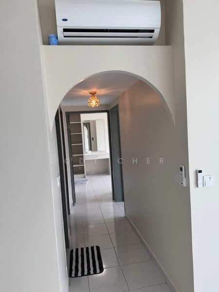 Kediaman Servis untuk Disewa di E'Island Lake Haven - Cody Cher - Corridor - PropertyGuru.com.my