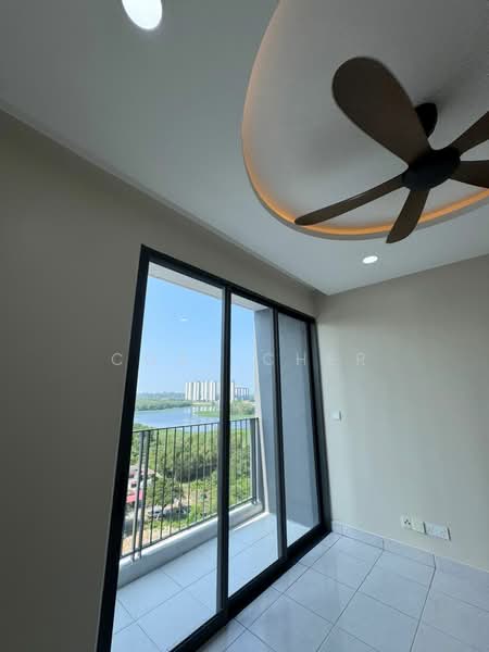 Kediaman Servis untuk Disewa di E'Island Lake Haven - Cody Cher - Balcony - PropertyGuru.com.my