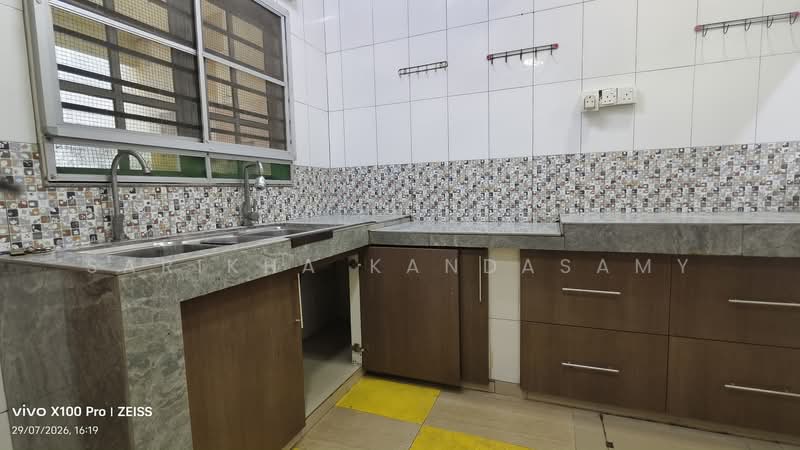 2-storey Terraced House for Rent in Bangsar Baru (Bangsar) - Sarikha Kandasamy - Kitchen - PropertyGuru.com.my