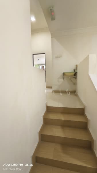 2-storey Terraced House for Rent in Bangsar Baru (Bangsar) - Sarikha Kandasamy - Corridor - PropertyGuru.com.my