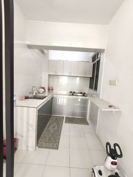 Pangsapuri untuk Disewa di The Pulse Condominium - Mike Kuar - Kitchen - PropertyGuru.com.my