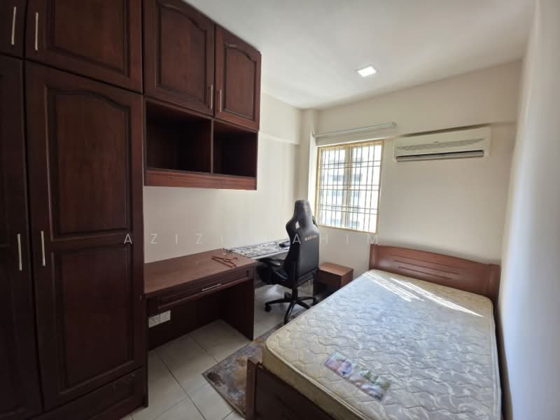 Apartment for Sale at Pangsapuri Sri Cempaka - Azizirrahim . - Bedroom - PropertyGuru.com.my