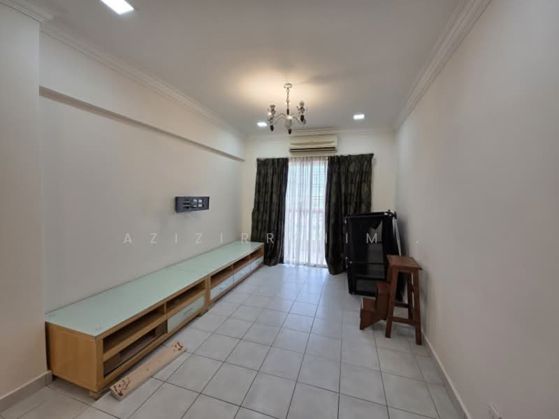 Apartment for Sale at Pangsapuri Sri Cempaka - Azizirrahim . - Living Room - PropertyGuru.com.my