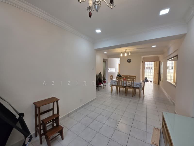 Apartment for Sale at Pangsapuri Sri Cempaka - Azizirrahim . - Living Room - PropertyGuru.com.my