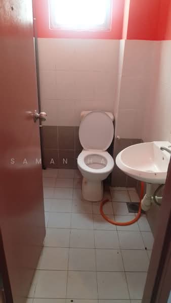 Shop / Office for Rent in Kajang (Selangor) - Samantha Sun - Bathroom - PropertyGuru.com.my