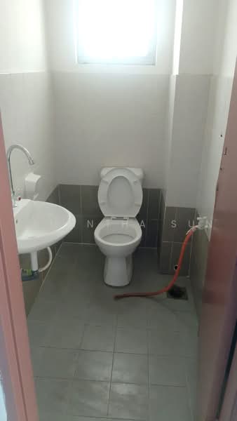 Shop / Office for Rent in Kajang (Selangor) - Samantha Sun - Bathroom - PropertyGuru.com.my