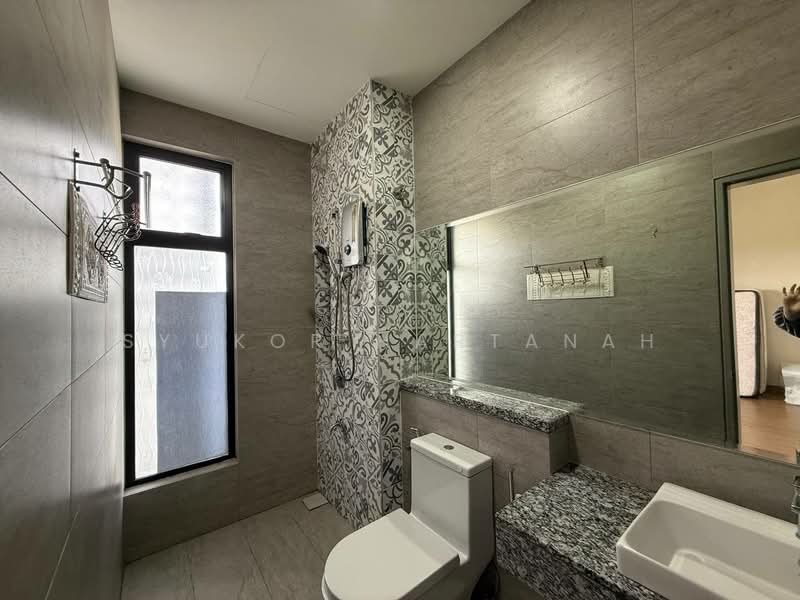 Terraced House for Sale in Elmina (Shah Alam) - Syukor Hartanah - Bathroom - PropertyGuru.com.my