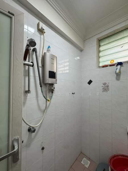 Pangsapuri untuk Dijual di Mon Bisca - Winson Yap - Bathroom - PropertyGuru.com.my