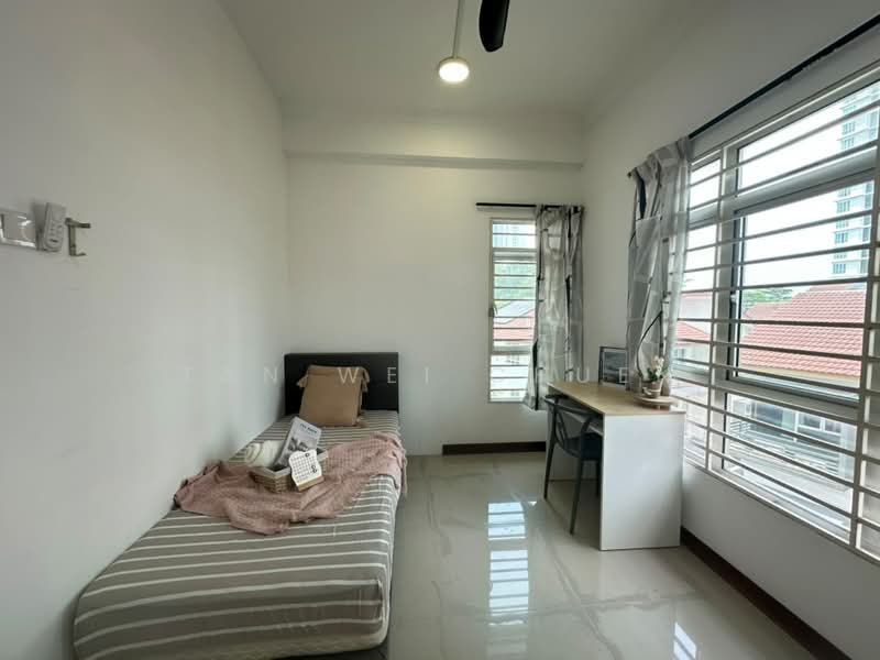 Kondominium untuk Disewa di Desa Residency (Residensi Desa) - Tan Wei Chuen - Bedroom - PropertyGuru.com.my