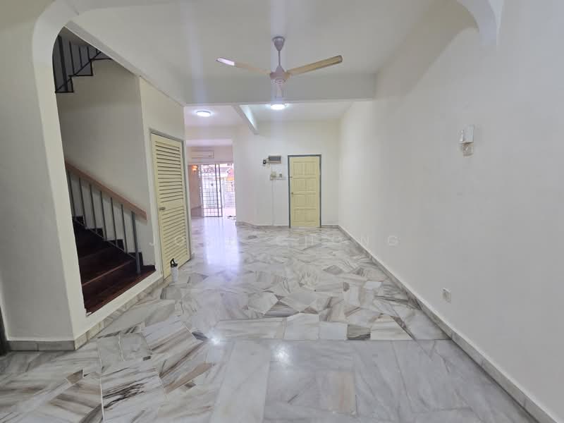Rumah Teres 2-Tingkat untuk Dijual di Kampung Batu Muda (Batu Caves) - Josh Chong - Living Room - PropertyGuru.com.my