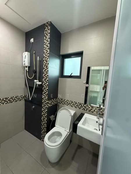 Condominium for Sale at The Vyne - Vincent Chye - Bathroom - PropertyGuru.com.my