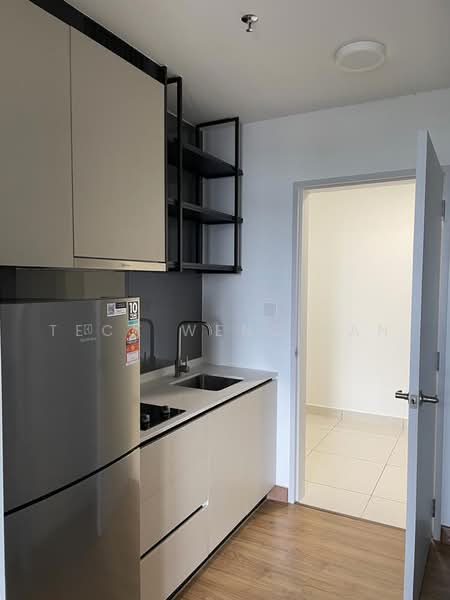 Kediaman Servis untuk Disewa di The Amber Residence @ TwentyFive.7 - Teck Weng Tan - Kitchen - PropertyGuru.com.my