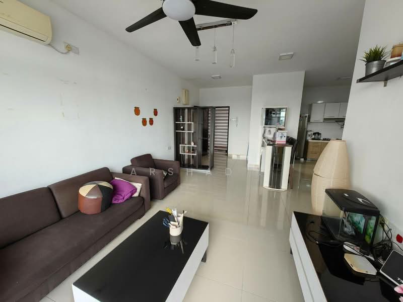 Kediaman Servis untuk Dijual di Pandan Residence 2 - Arshad . - Living Room - PropertyGuru.com.my