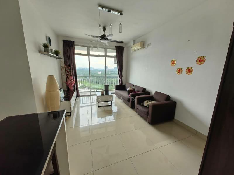 Kediaman Servis untuk Dijual di Pandan Residence 2 - Arshad . - Living Room - PropertyGuru.com.my