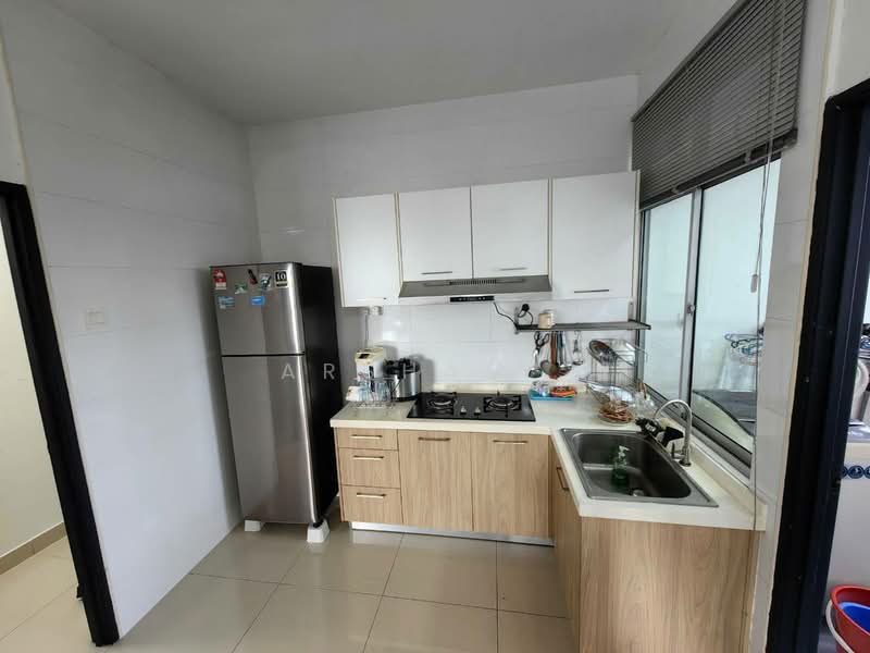 Kediaman Servis untuk Dijual di Pandan Residence 2 - Arshad . - Kitchen - PropertyGuru.com.my