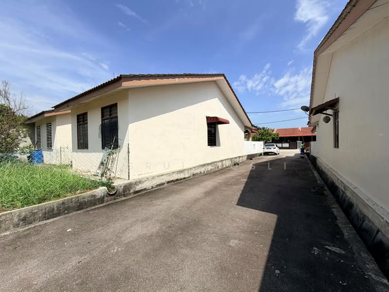 Rumah Teres 1-Tingkat untuk Dijual di Sungai Petani (Kedah) - Hasrul Rosli - Exterior - PropertyGuru.com.my