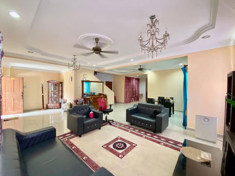 Semi-Detached House for Rent in Bandar Baru Bangi (Selangor) - Zulhaikal Asmadee - Living Room - PropertyGuru.com.my
