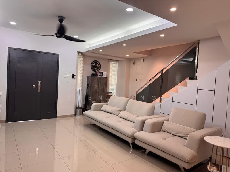 Rumah Berkembar untuk Dijual di Sungai Puyu (Butterworth) - Zhen Hong - Living Room - PropertyGuru.com.my
