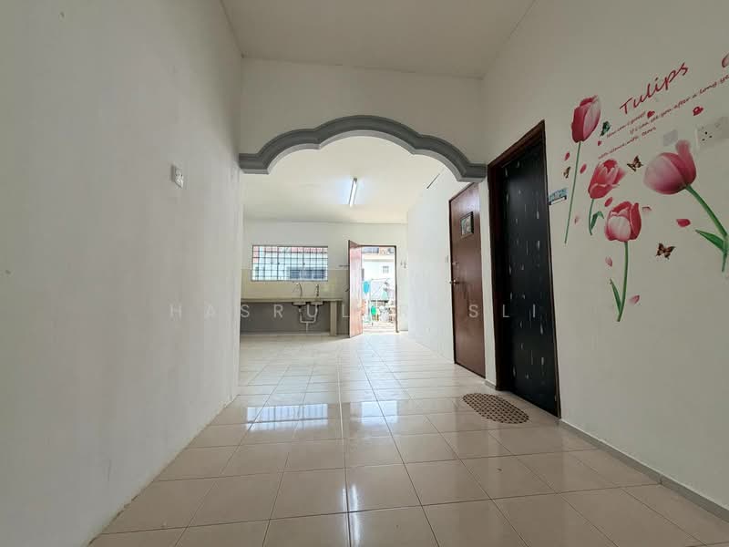 1-storey Terraced House for Sale in Sungai Petani (Kedah) - Hasrul Rosli - Corridor - PropertyGuru.com.my