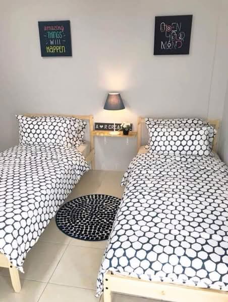 Kondominium untuk Dijual di Unipark Condominium - Mahafiz . - Bedroom - PropertyGuru.com.my