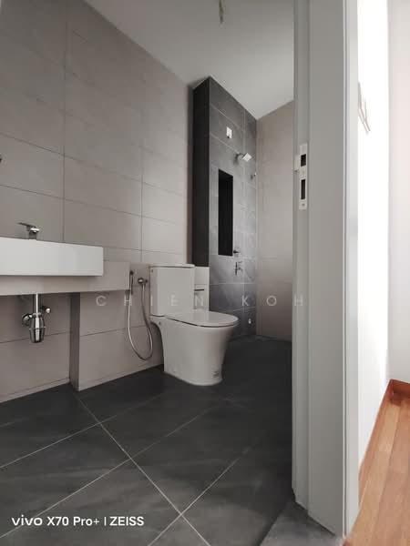Cluster House for Sale in Alam Impian (Shah Alam) - Chien Koh - Bathroom - PropertyGuru.com.my