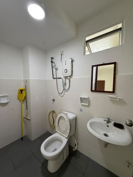 Kediaman Servis untuk Disewa di Tebrau City Residences - Lisa Yeo - Bathroom - PropertyGuru.com.my
