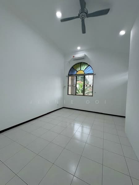 1.5-storey Terraced House for Rent in Taman Molek (Johor Bahru) - Jennie Ooi - Interior - PropertyGuru.com.my
